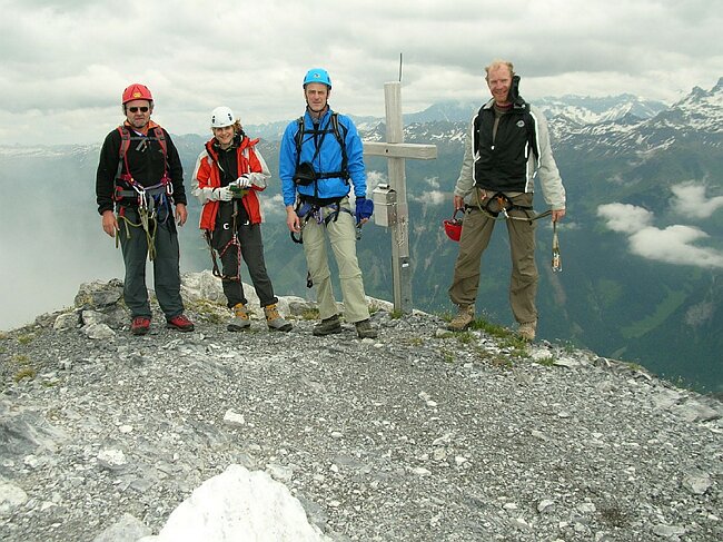 07-06-28-Klettersteig-Braunwald-Schweiz 065.jpg